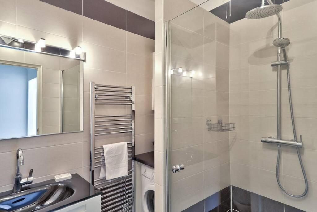 L29 Lenval Beach At 1Min Walk To Sea Front Ac Balcony Nice Exteriér fotografie