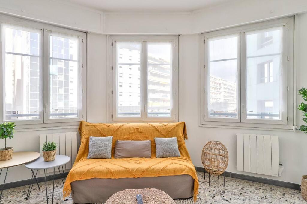 L29 Lenval Beach At 1Min Walk To Sea Front Ac Balcony Nice Exteriér fotografie